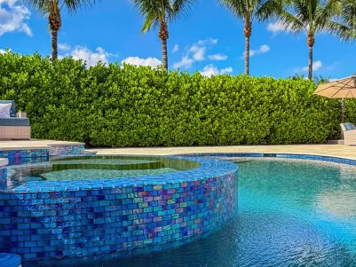 6 TIPS TO TRANSFORM YOUR BACKYARD INTO AN OASIS