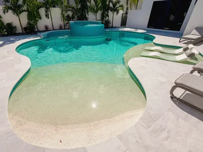 HOW TO MAINTAIN A SALTWATER SWIMMING POOL